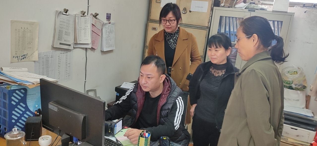 河南平頂山天氬氣體有限責(zé)任公司完成交付現(xiàn)場(chǎng)及培訓(xùn)。